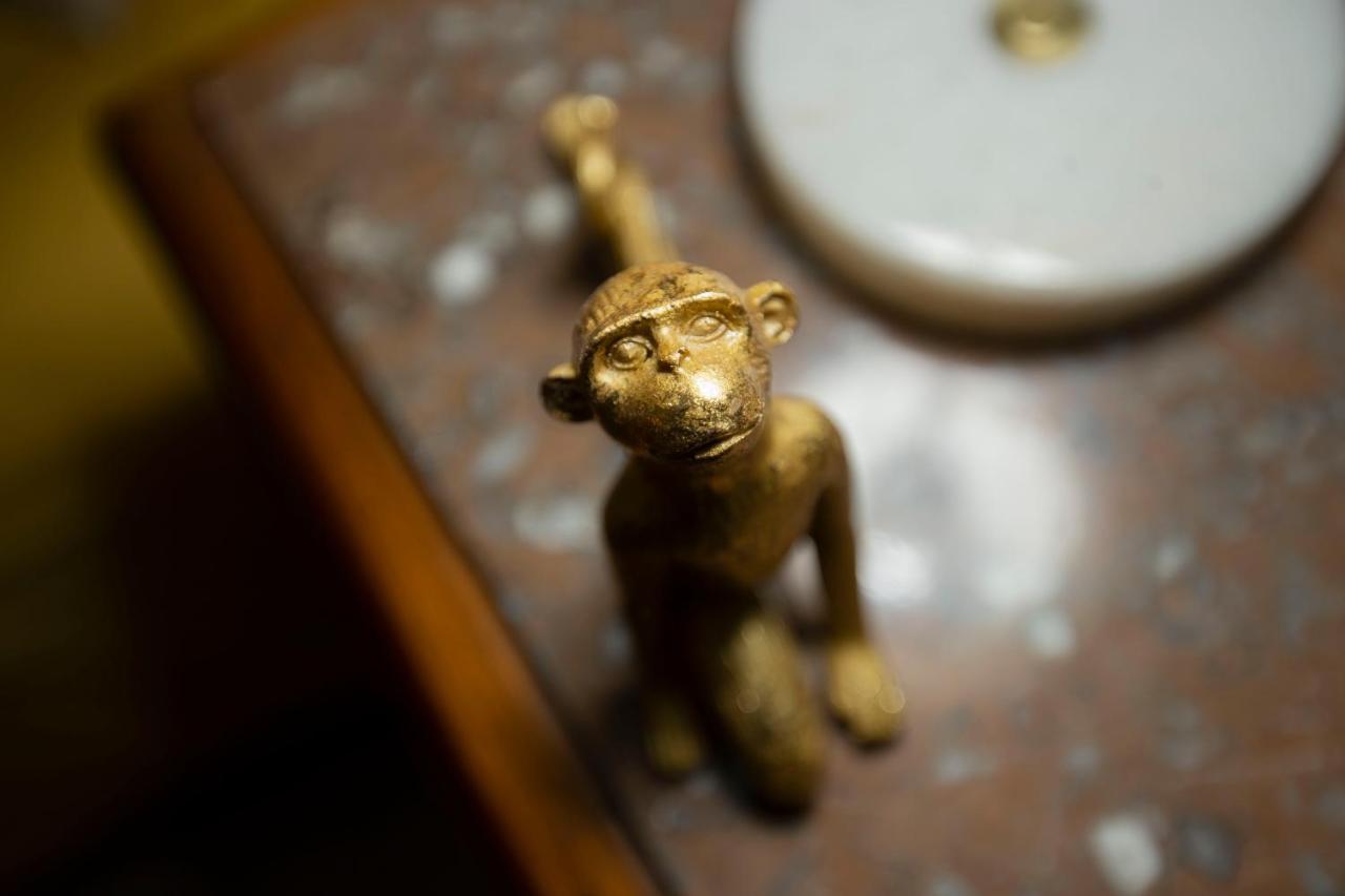 Chambre Art Deco Gatsby Dans Maison D'Hote "Le Petit Clouet" - ロシュコルボン エクステリア 写真